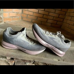 Womens Brookes levitate 2 size 8.5